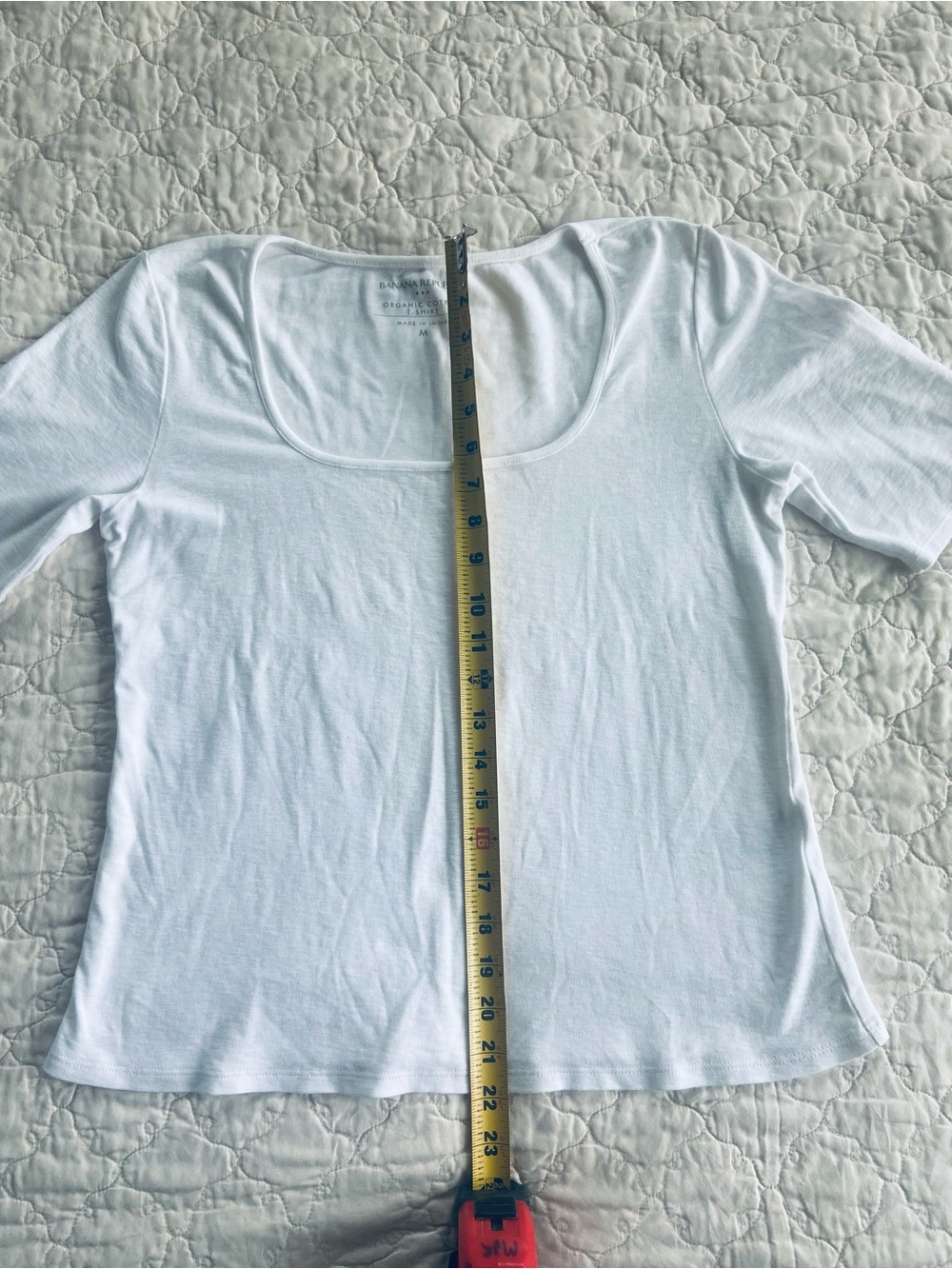 Banana Republic White Scoop Neck Short Sleeve Tee - Picture 6 of 8